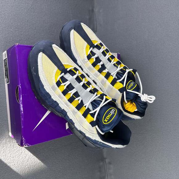 Nike SB x Eric Koston Air Max 95 'Obsidian Speed Yellow' (HQ8492-400) - Picture 3 of 6